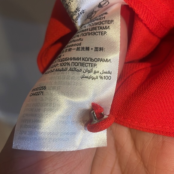 NWOT! Red H&M Dress - Picture 5 of 6